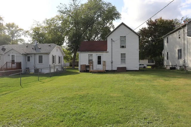 $69,987 | 424 South Grand Avenue, Bradley, IL 60915