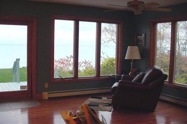 5005 Lakeshore Road Lexington, MI 48450 - Photo 10 of 25 31030795-9.JPG