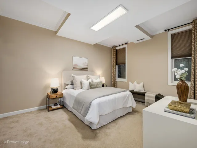 $749,150 | 2851 North Ashland Avenue, Unit 1S, Chicago, IL 60657