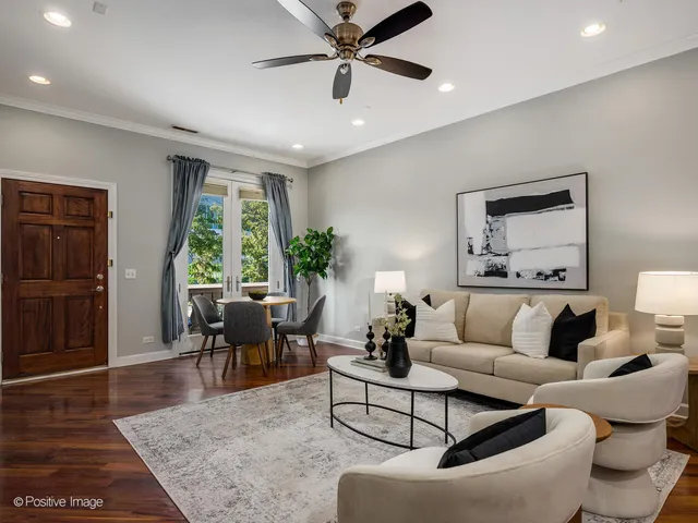 $749,150 | 2851 North Ashland Avenue, Unit 1S, Chicago, IL 60657