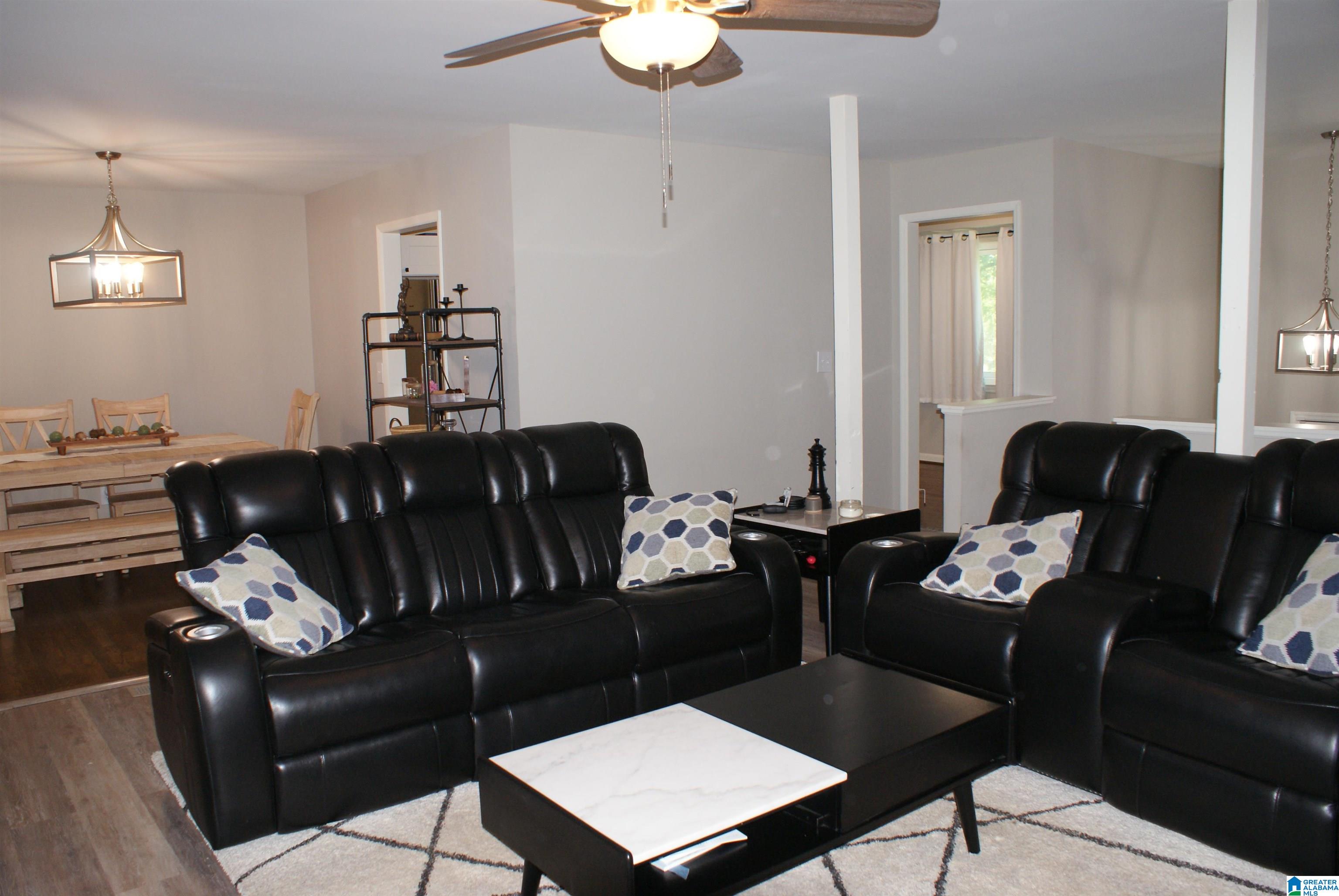 1808 King Charles Court Alabaster, AL 35007 - Photo 9 of 13