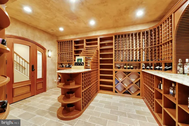 $2,750,000 | 19746 Willowdale Place, Ashburn, VA 20147