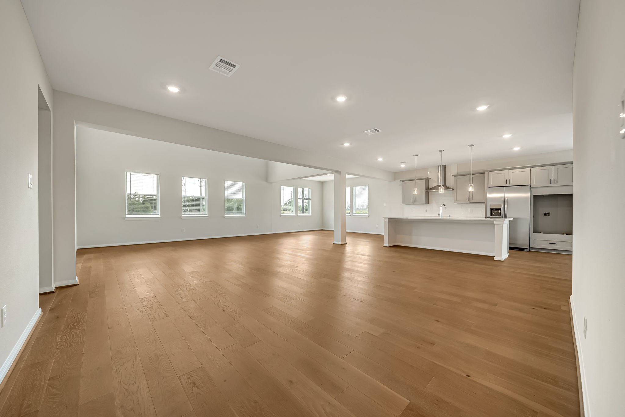 20629 Dynamic Court Humble, TX 77338 - Photo 8 of 26 a view of an empty room with a window