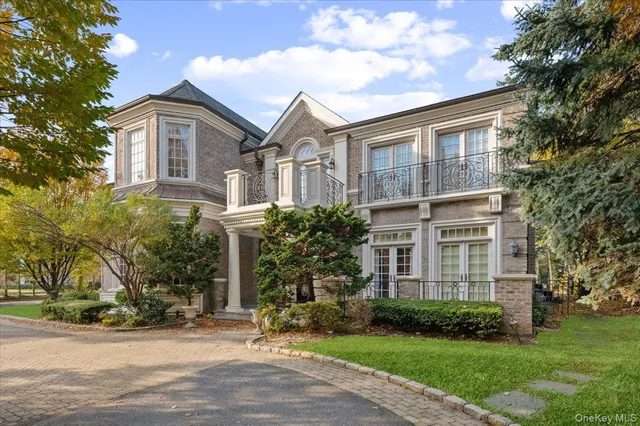 $5,900,000 | 24 Beechwood Drive, Lawrence, NY 11559