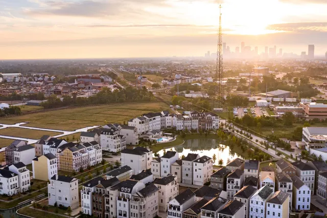 $6,150 | 3603 Kensington Gdns Lane, Houston, TX 77055