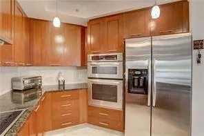 $639,000 | 2409 North Ocean Boulevard, Unit 427, Fort Lauderdale, FL 33305