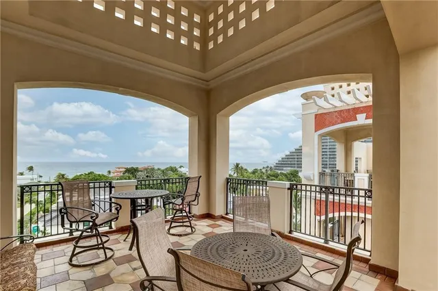 $650,000 | 2409 North Ocean Boulevard, Unit 427, Fort Lauderdale, FL 33305