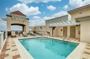 $650,000 | 2409 North Ocean Boulevard, Unit 427, Fort Lauderdale, FL 33305