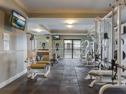 $639,000 | 2409 North Ocean Boulevard, Unit 427, Fort Lauderdale, FL 33305