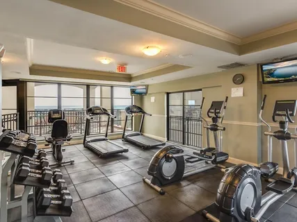 $639,000 | 2409 North Ocean Boulevard, Unit 427, Fort Lauderdale, FL 33305