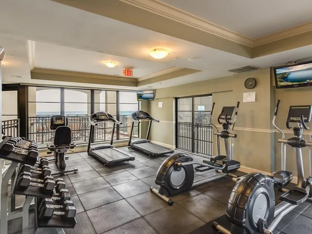 $650,000 | 2409 North Ocean Boulevard, Unit 427, Fort Lauderdale, FL 33305