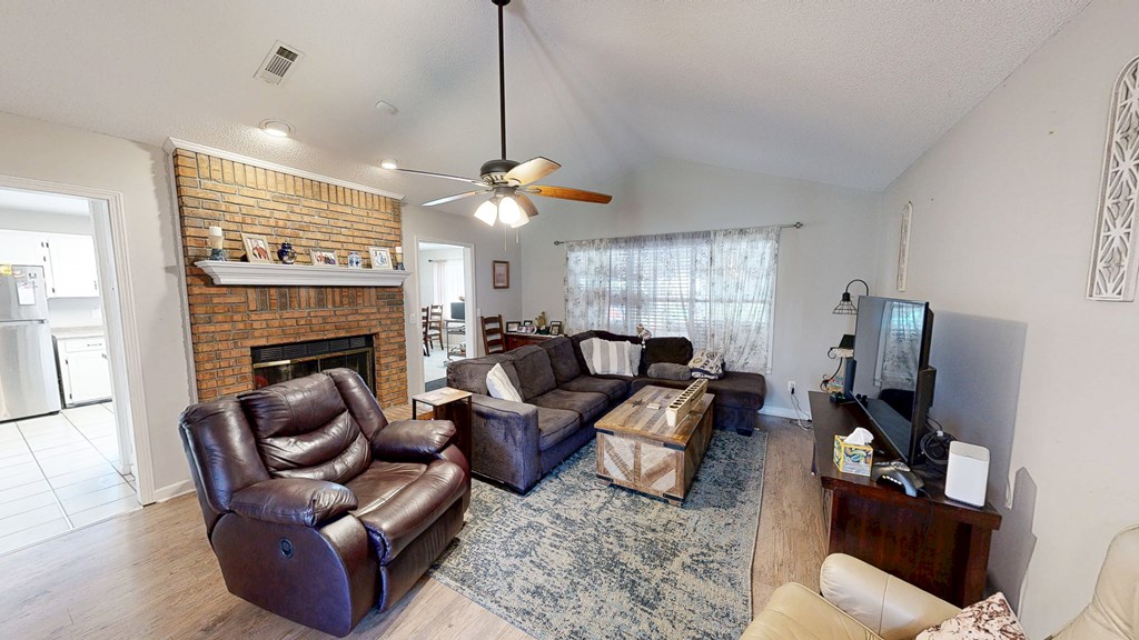 104 East Roxbury Road Dothan, AL 36305 - Photo 4 of 26
