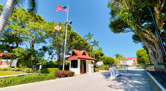 $299,000 | 106 Half Moon Circle, Unit B1, Hypoluxo, FL 33462