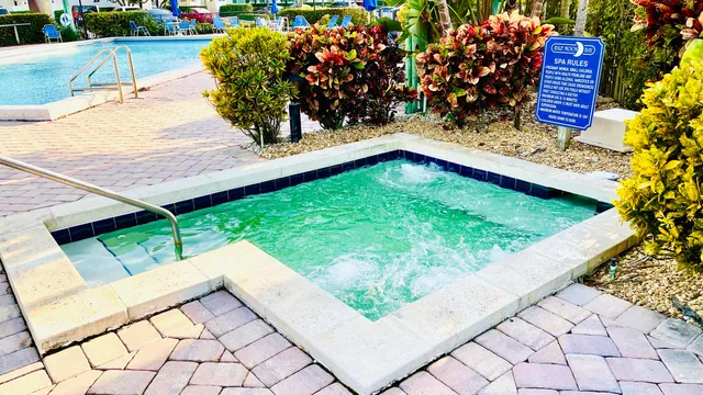 $299,000 | 106 Half Moon Circle, Unit B1, Hypoluxo, FL 33462