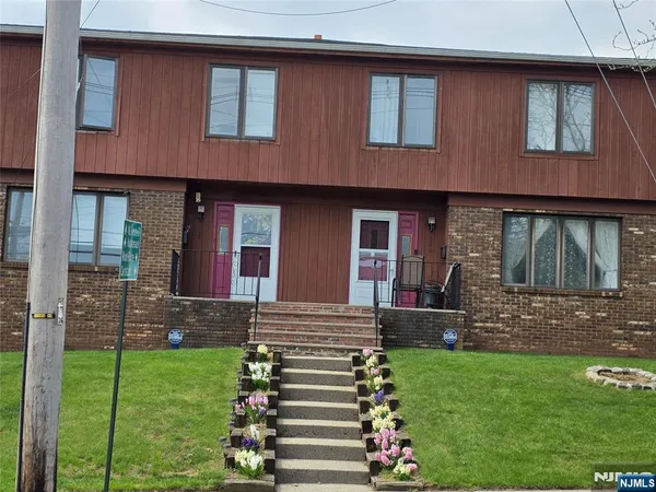 $3,900 | 320-322 Williams, Unit 322, Hasbrouck Heights, NJ 07604