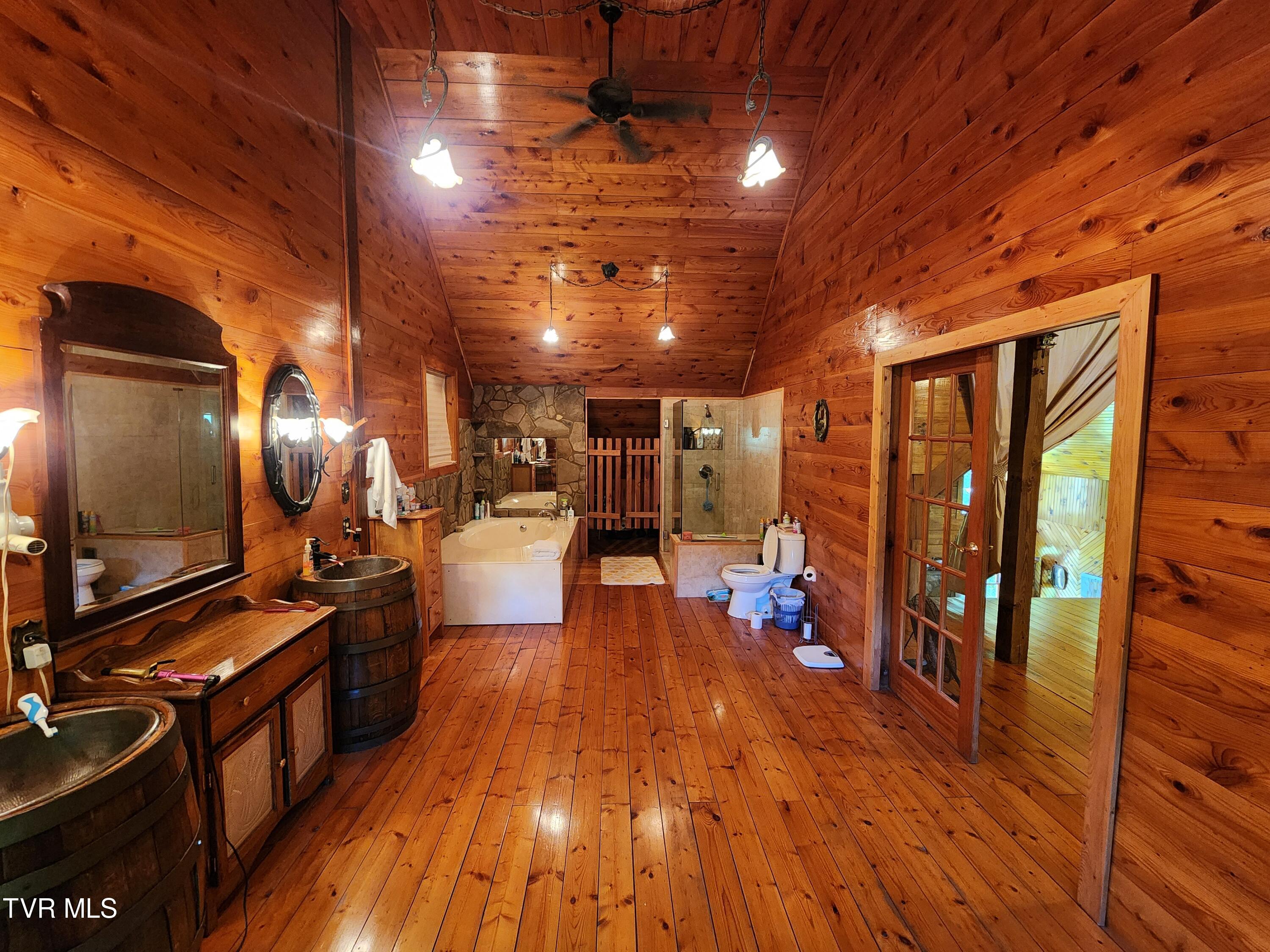 639 Dream Farm Road Birchleaf, VA 24220 - Photo 20 of 153 20240529_111642