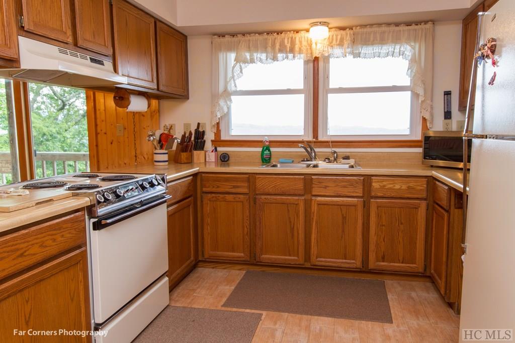 1112 Bright Mountain Road Cullowhee, NC 28723 - Photo 25 of 31 Gallery Image 25