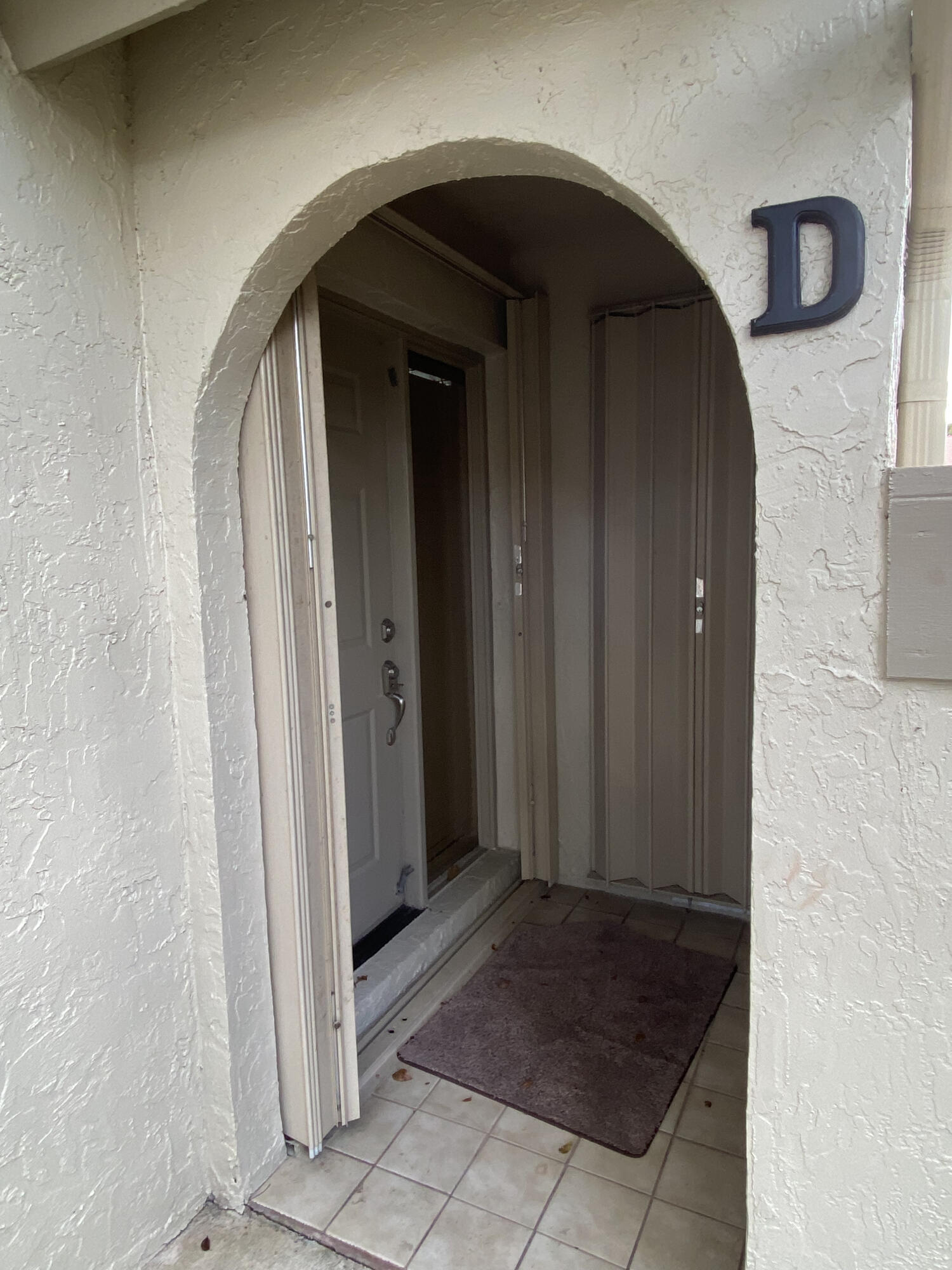 5621 Coach House Circle, Unit D Boca Raton, FL 33486 - Photo 4 of 29