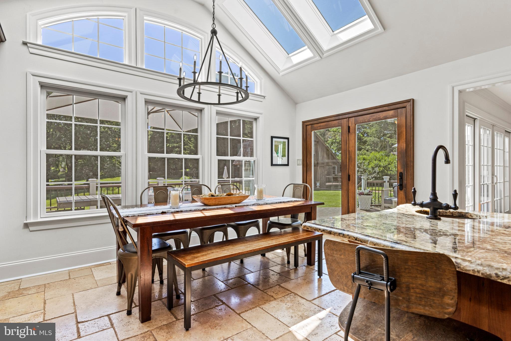 166 Grubb Road Malvern, PA 19355 - Photo 17 of 51 Breakfast Area