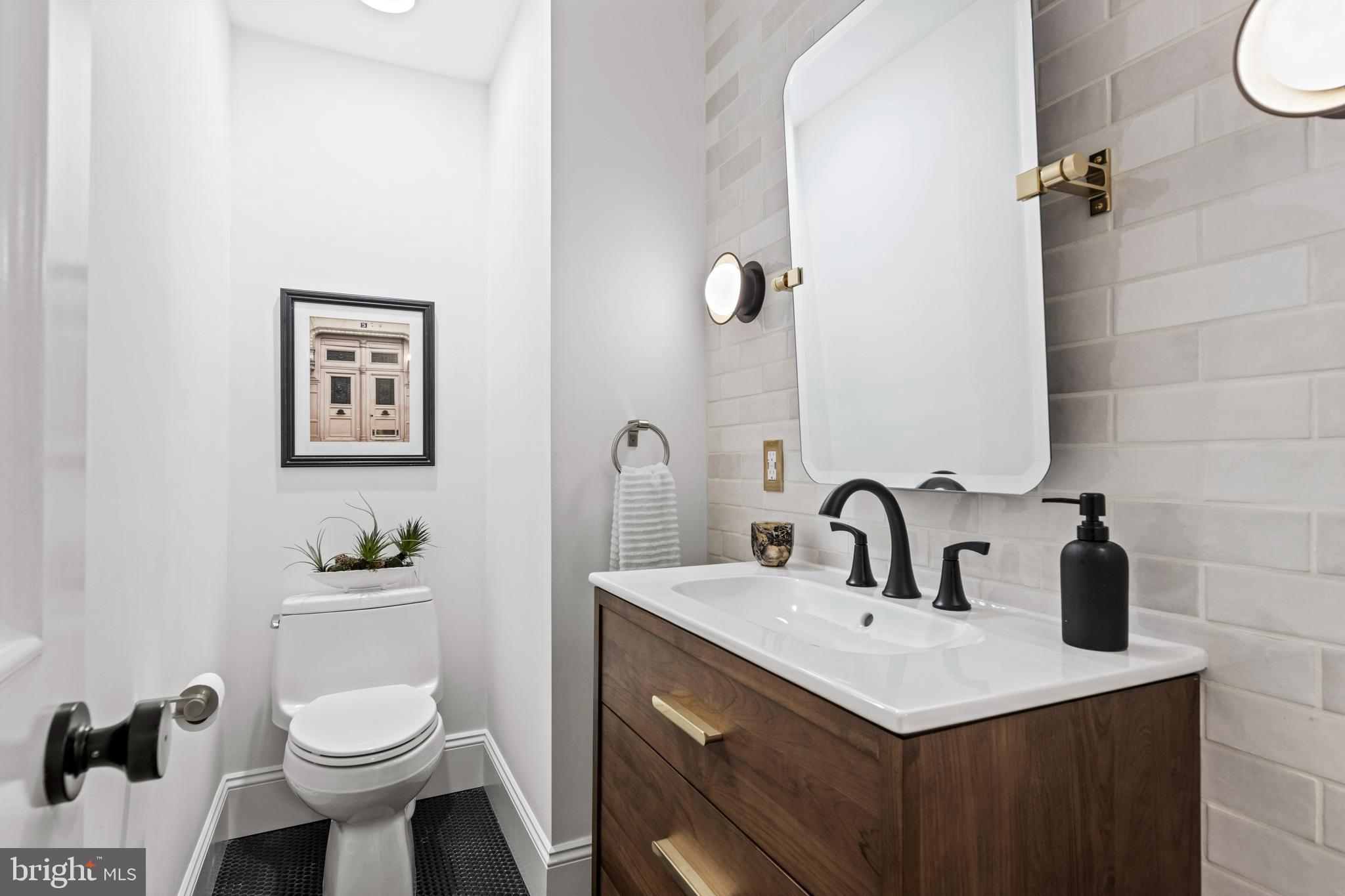 166 Grubb Road Malvern, PA 19355 - Photo 23 of 51 New Powder Room