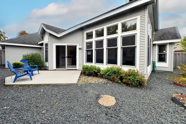 $386,600 | 15800 16th Avenue North, Plymouth, MN 55447