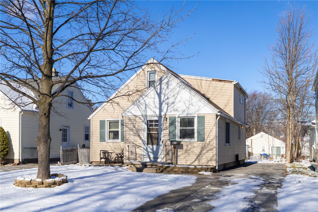 300 Mosley Road Greece, NY 14616 - Photo 2 of 18