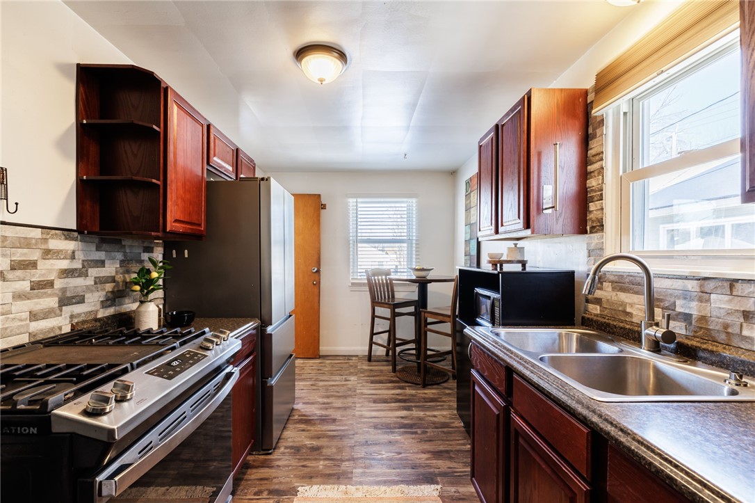 300 Mosley Road Greece, NY 14616 - Photo 10 of 18