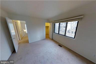 1543 Scandia Circle Reston, VA 20190 - Photo 16 of 30 an empty room with windows