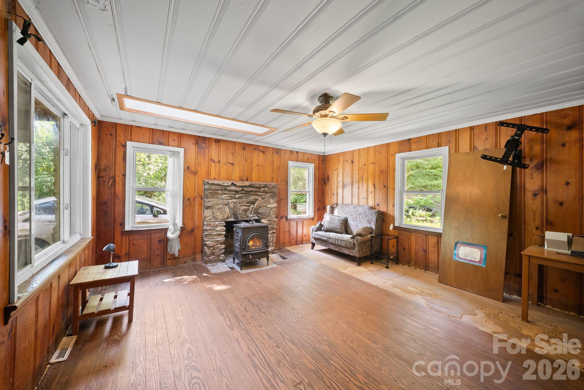 78 Green Oak Road Asheville, NC 28804 - Photo 10 of 26
