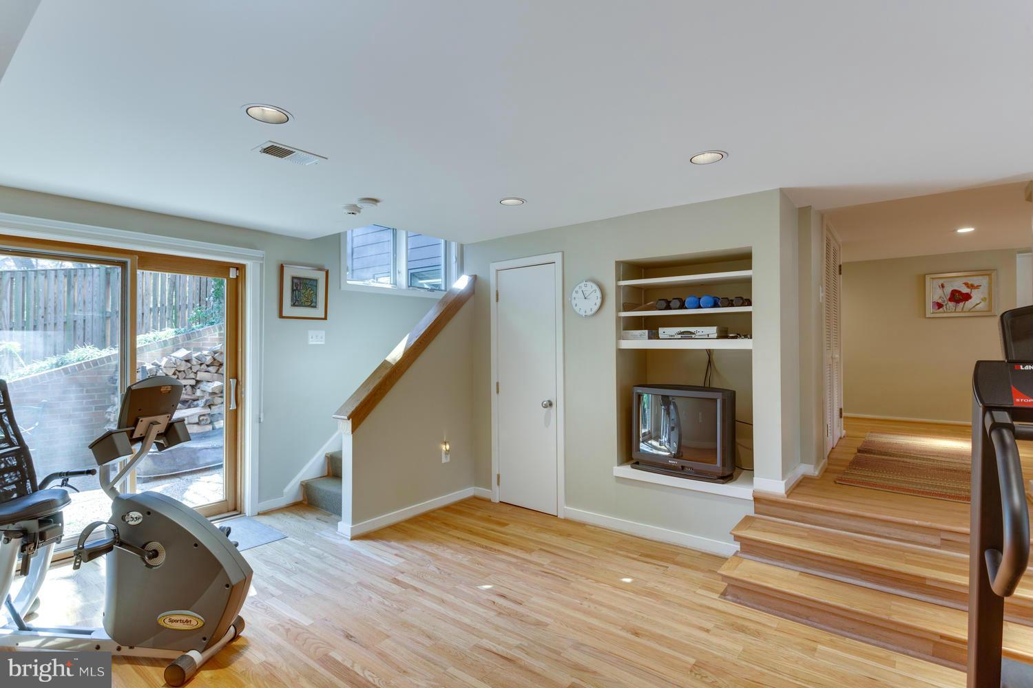 7914 Old Falls Road McLean, VA 22102 - Photo 16 of 30 Basement