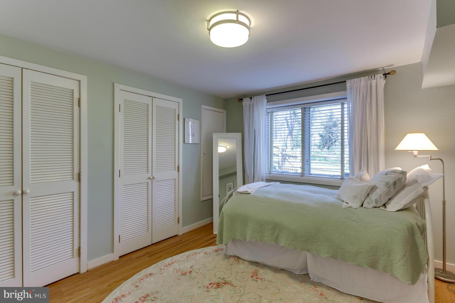 7914 Old Falls Road McLean, VA 22102 - Photo 20 of 30 Bedroom