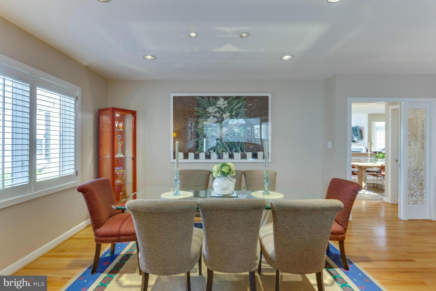 7914 Old Falls Road McLean, VA 22102 - Photo 6 of 30 Dining Room