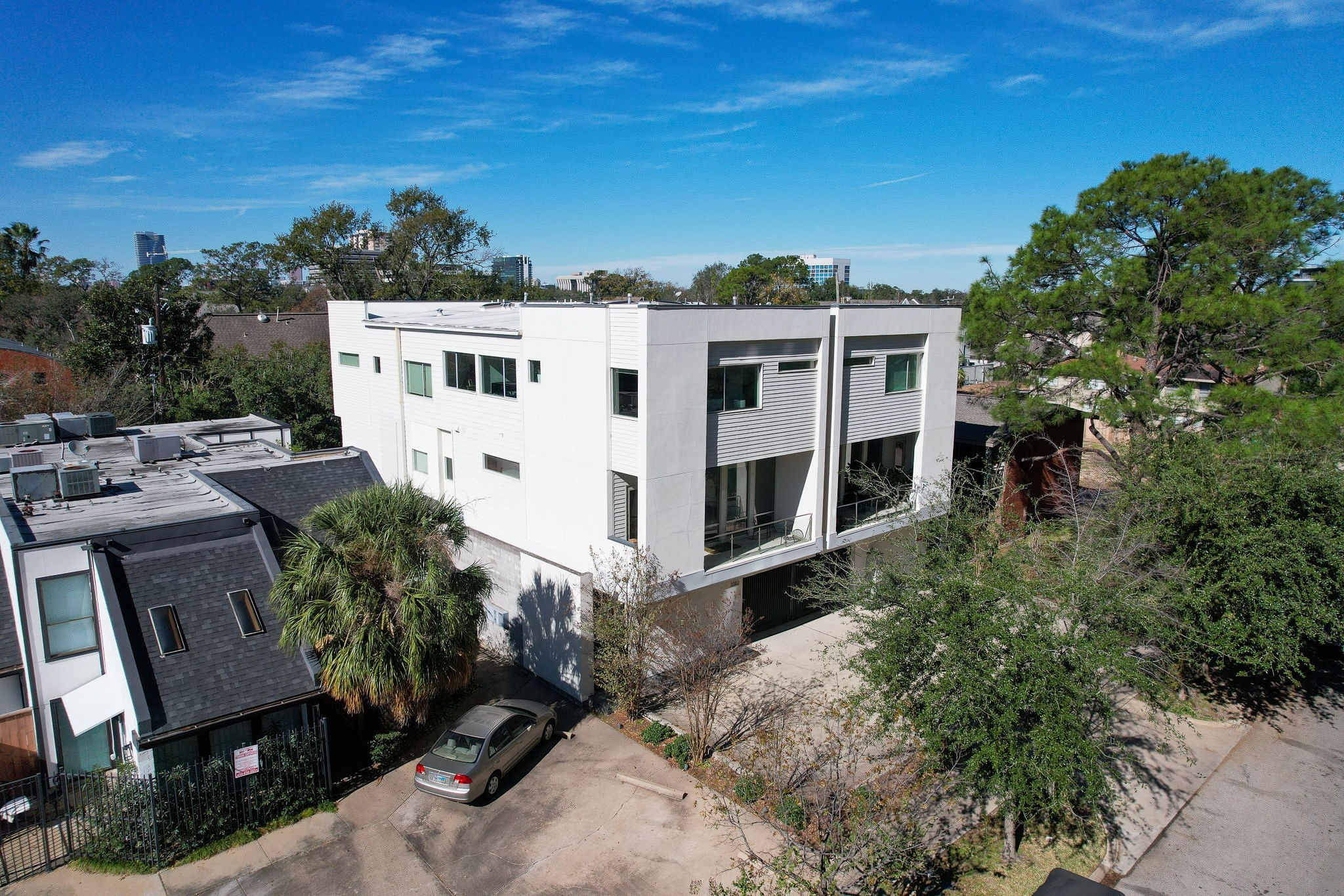 3302 Lake Street, Unit 3 Houston, TX 77098 - Photo 18 of 20 an aerial view of a house with a yard