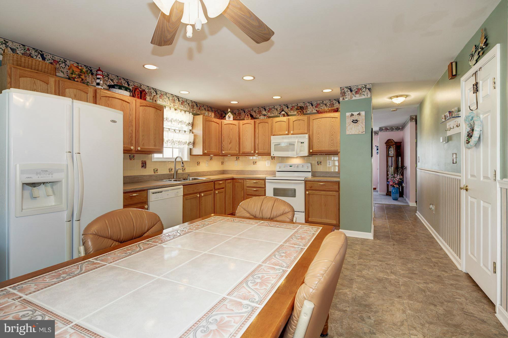 1616 Cape May Road Baltimore, MD 21221 - Photo 6 of 29 Kitchen