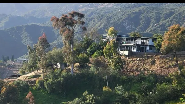 $4,113,000 | 2911 Holly Road, Santa Barbara, CA 93105