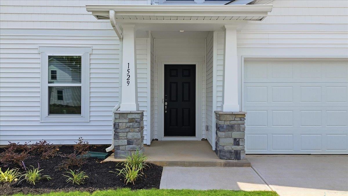 1529 Switchback Circle Moore, SC 29369 - Photo 3 of 36