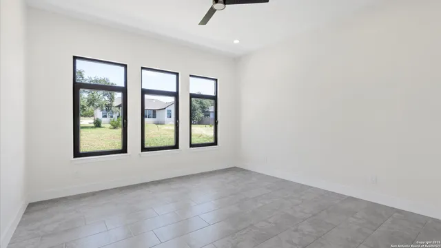 $449,000 | 120 Hiram Cook, Blanco, TX 78606