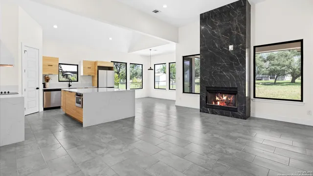 $449,000 | 120 Hiram Cook, Blanco, TX 78606