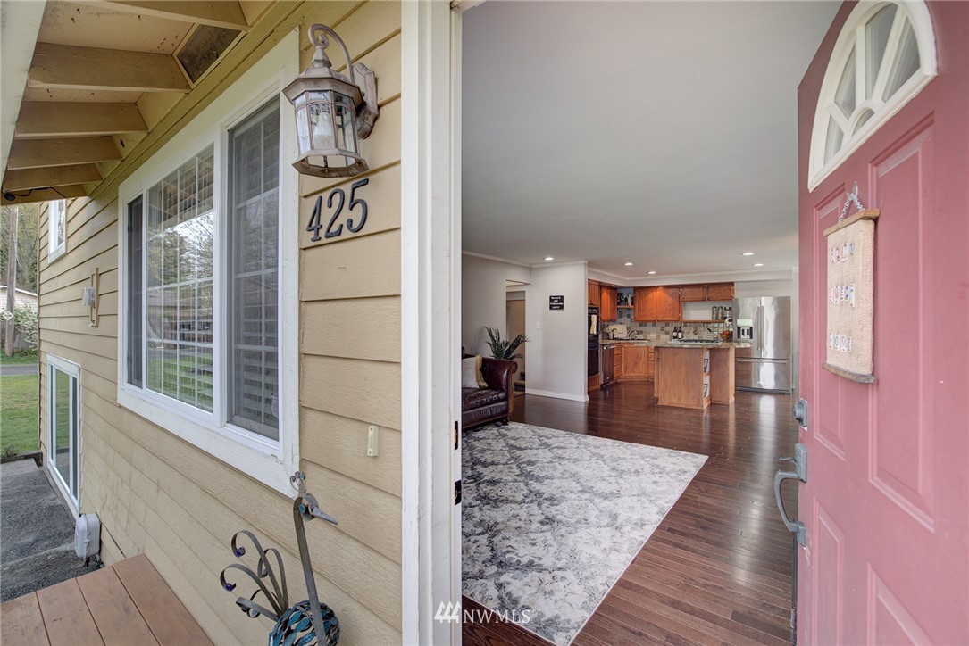425 Rhodora Heights Road Lake Stevens, WA 98258 - Photo 4 of 17 Gallery Image 4