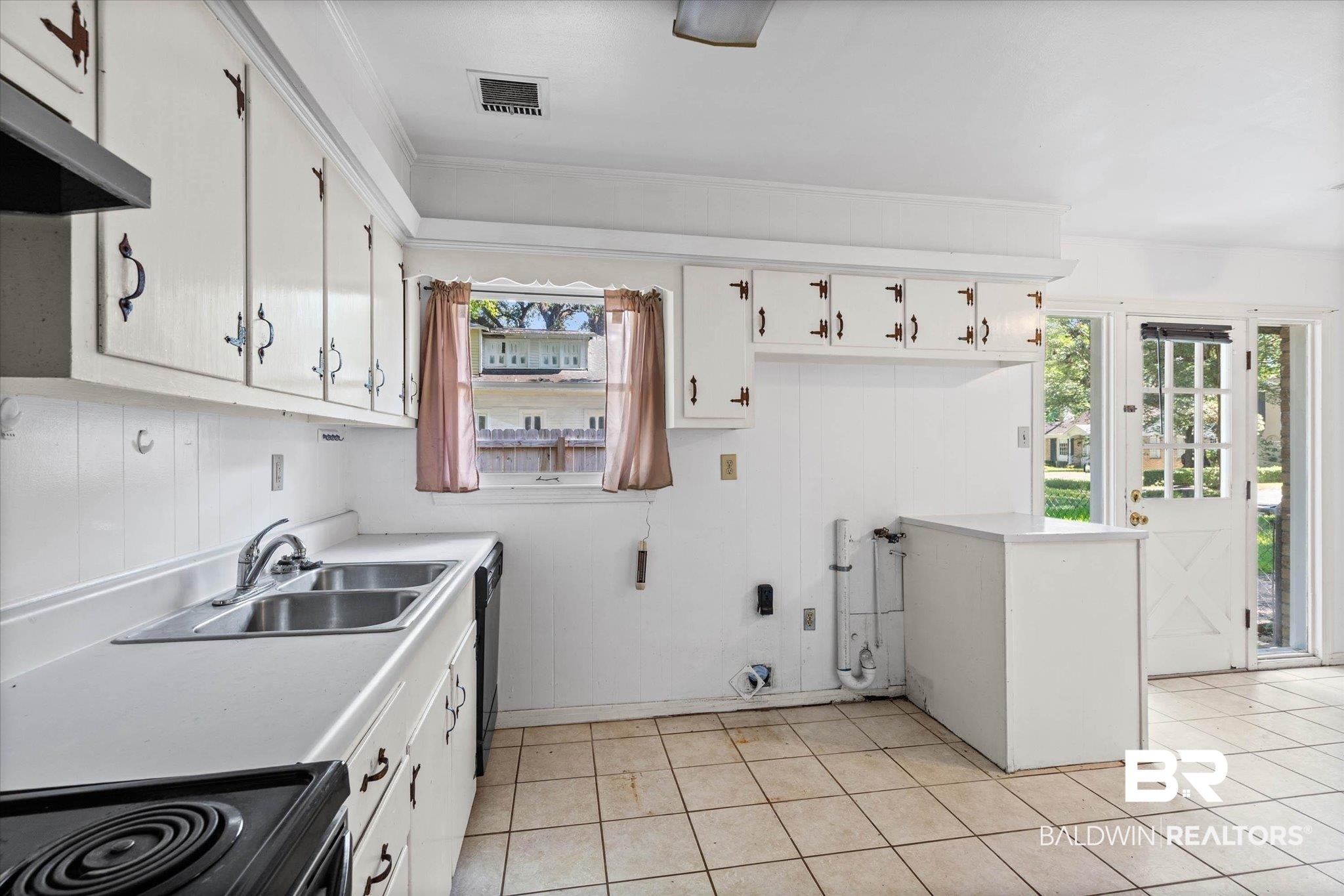 108 Mohawk Street Mobile, AL 36606 - Photo 8 of 23