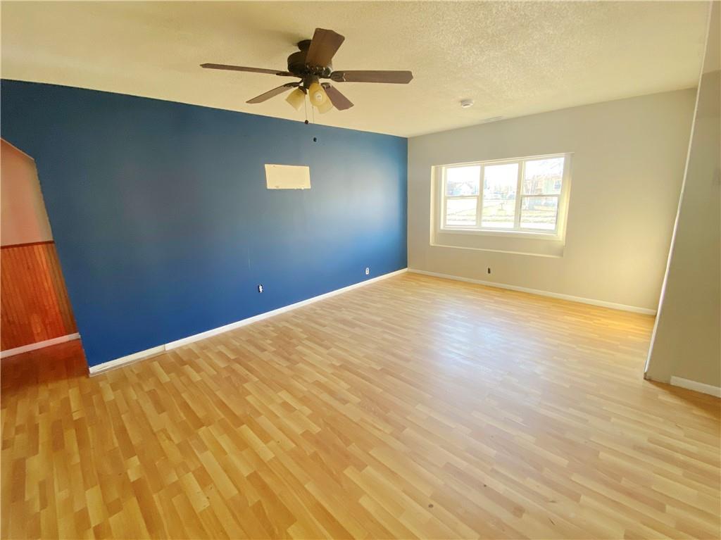 110 West Riley Street Easton, KS 66020 - Photo 11 of 27