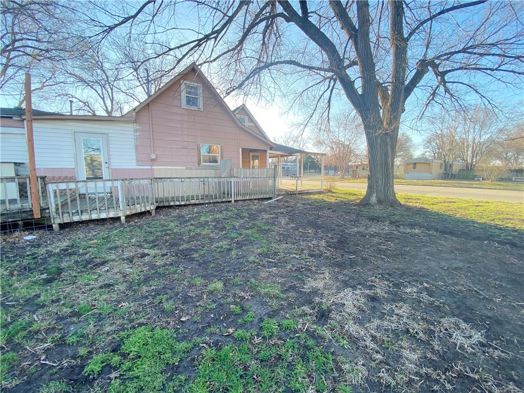 110 West Riley Street Easton, KS 66020 - Photo 9 of 27