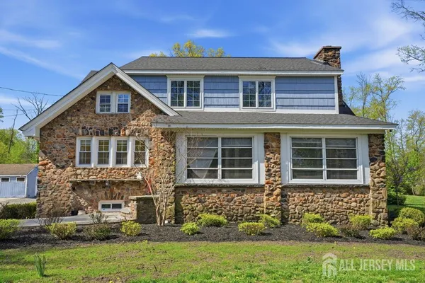 $1,349,000 | 905 Washington Avenue, Green Brook, NJ 08812