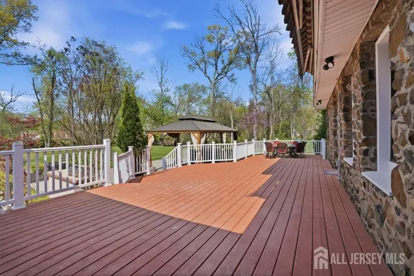 $1,349,000 | 905 Washington Avenue, Green Brook, NJ 08812