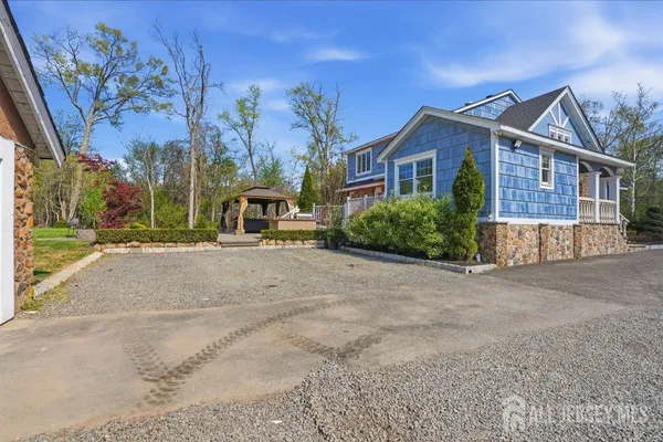 $1,349,000 | 905 Washington Avenue, Green Brook, NJ 08812