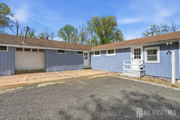 $1,349,000 | 905 Washington Avenue, Green Brook, NJ 08812