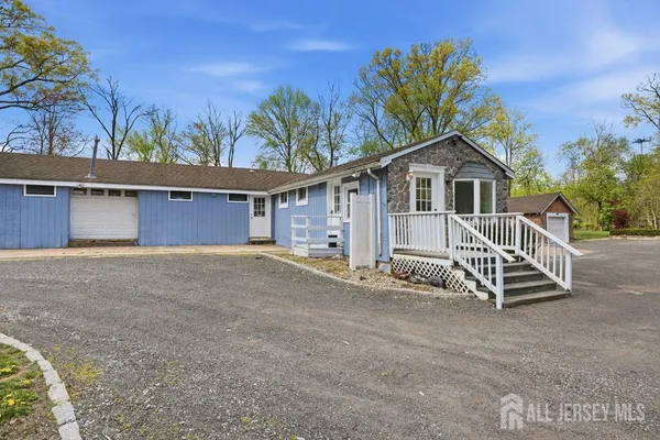$1,349,000 | 905 Washington Avenue, Green Brook, NJ 08812