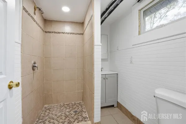 $1,349,000 | 905 Washington Avenue, Green Brook, NJ 08812