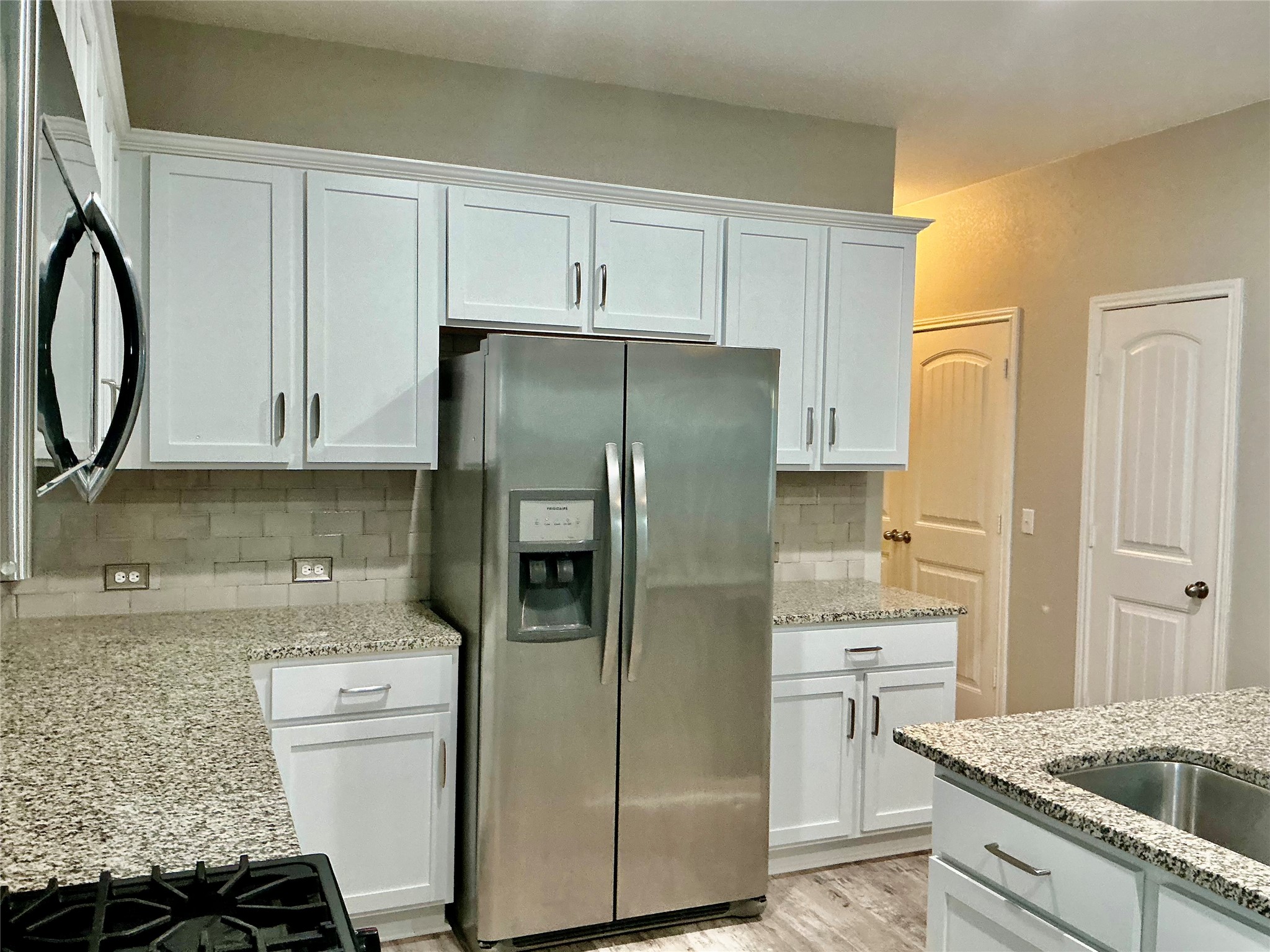 305 Rusk Bluff Avenue Leander, TX 78641 - Photo 11 of 34 SS Appliances