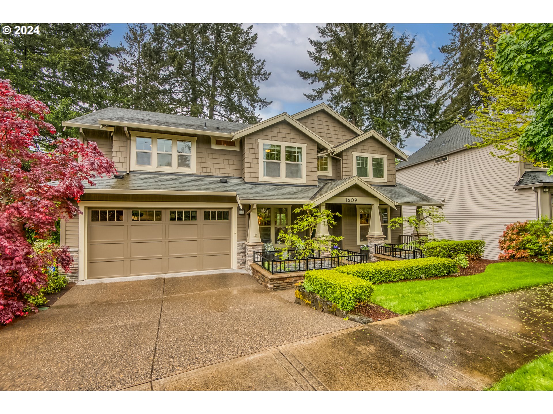1609 Southwest Joshua Street Portland, OR 97219 - Photo 2 of 48 Gallery Image 2